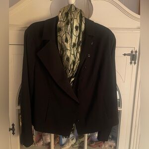 Super Cute Laurie Felt Classic Black Jacket w pleated opening in back   12 NWT